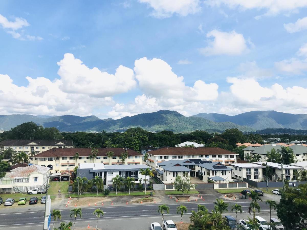 Acacia Court Hotel Cairns Exterior foto