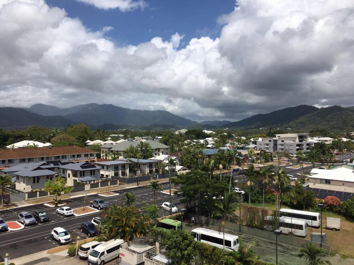 Acacia Court Hotel Cairns Exterior foto