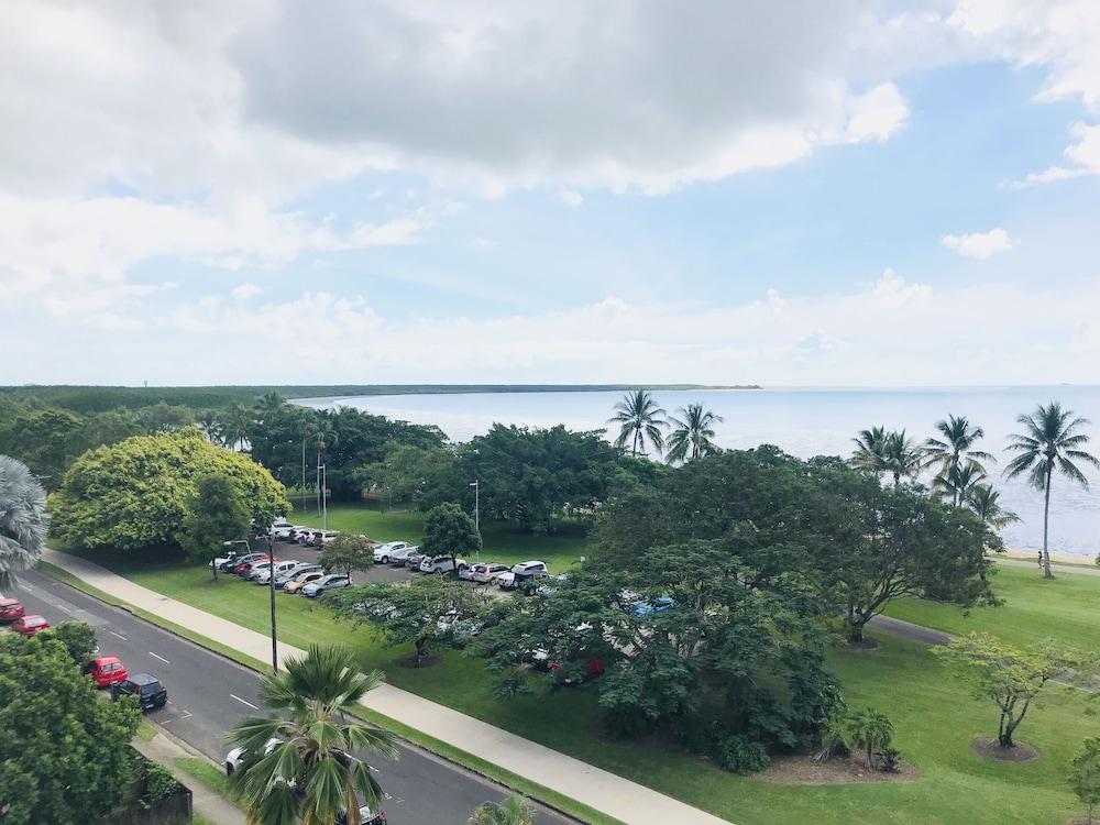 Acacia Court Hotel Cairns Exterior foto